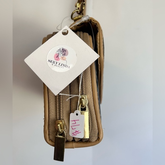 Cowhide Crossbody Wallet- hand-Tooled Mexican Hand Bag- Cowhide - Leather (B) - Picture 5 of 11